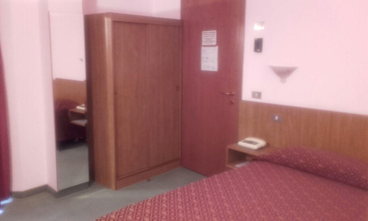 Hotel Treviglio Esterno foto